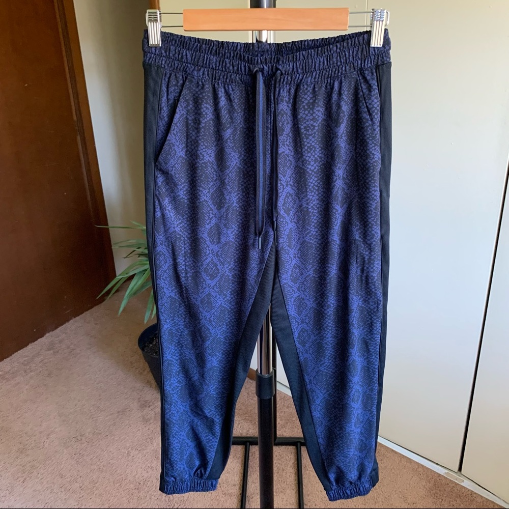 Athleta Brooklyn Jogger Pant 2 Petite